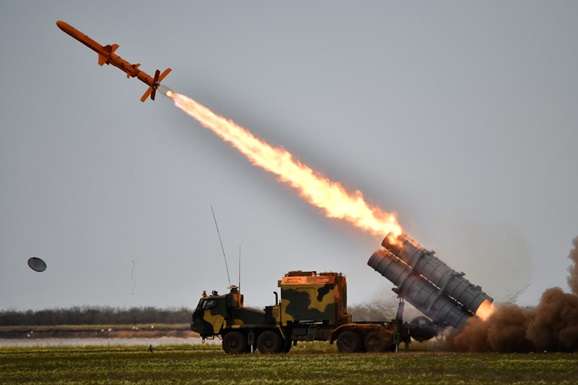 Військові на Одещині проводять випробування ракетного комплексу «Нептун»