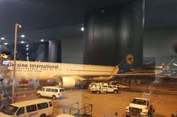 259 украинцев вернулись спецрейсом из США