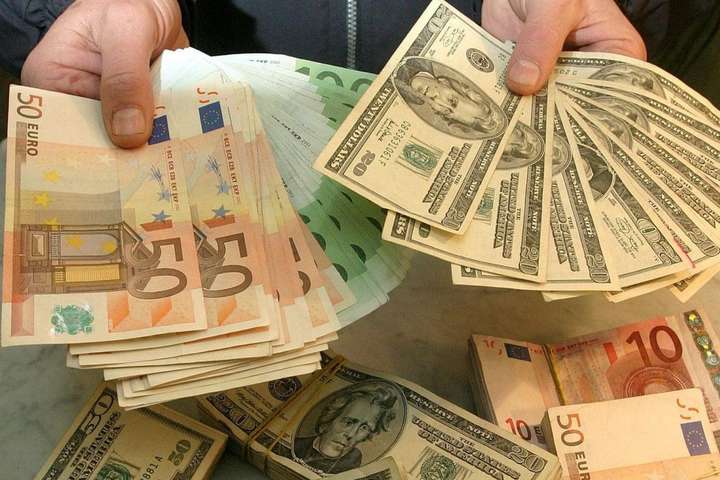 Валютний шахрай із Луганщини ошукав киянина на 45 тис. євро