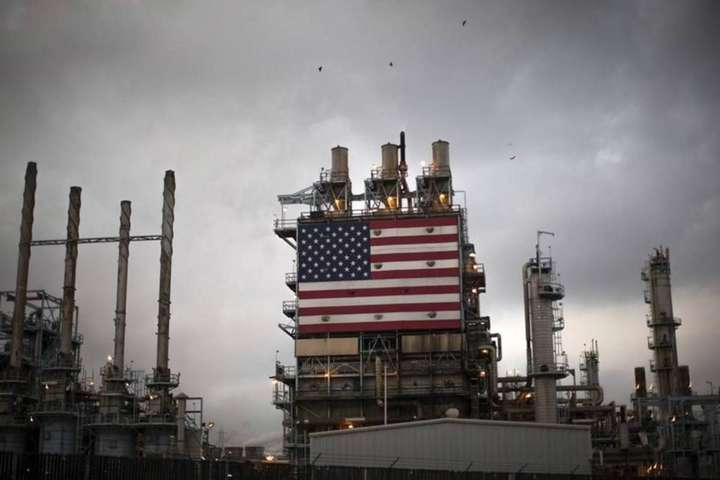 У США рекордно впав видобуток нафти