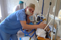 Лікар Микола Рихліцький: в Україні масово звільняються медпрацівники