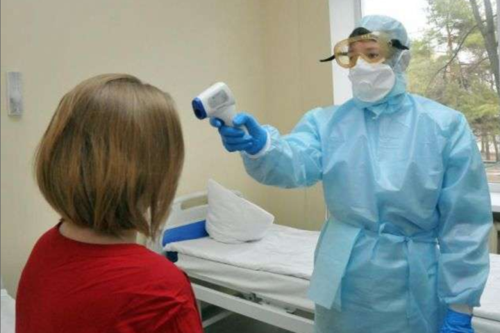 У Києві за минулу добу коронавірус підтвердили у 52 осіб, з них 11 – медики