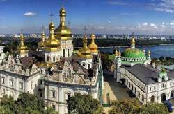 Московський патріархат запитує вірян, чи вийдуть на захист Києво-Печерської лаври