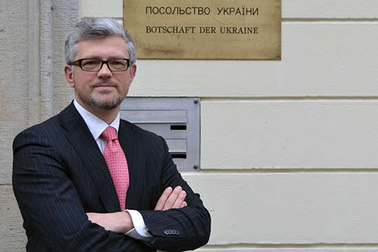 Український посол відмовився від запрошення мера Берліна через участь російського колеги