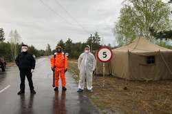  У селі Познань на Рівненщині через спалах коронавірусу виставили блокпости 