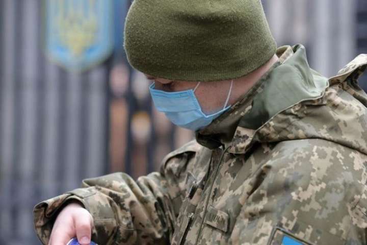 В українській армії підтверджено майже півсотні захворювань на Covid-19