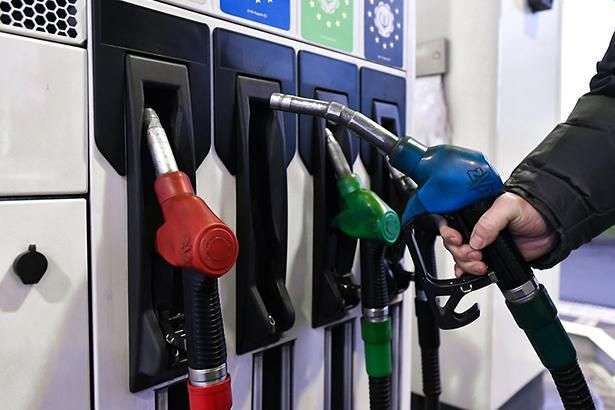 В Украине рекордно упали цены на бензин и дизтопливо