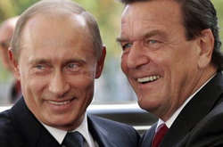 Шредер наполягає на тому, що Європа «не має альтернативи розумним відносинам з Росією»