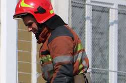 Чоловіка з котлована дістали рятувальники