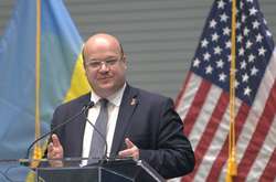 Український дипломат: Нам треба думати не про те, хто буде президентом США