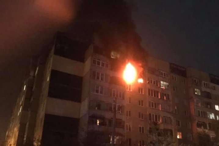 Во Львове в многоэтажке прогремел взрыв