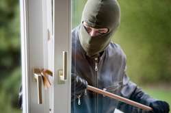 У Києві невідомі пограбували квартиру прокурора