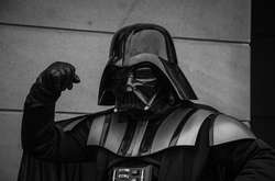 Филиппинские чиновники переоделись в Дарта Вейдера и штурмовиков, чтобы призвать людей соблюдать карантин