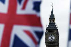 Третина смертей від коронавірусу в Англії – у будинках для літніх людей