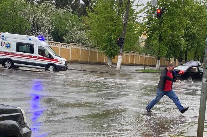 У Києві оголошено штормове попередження: очікуються зливи