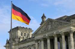   Проте у місцях спалаху інфекції в Німеччині можуть діяти більш суворі правила    