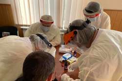 Лікування Сovid-19 на Черкащині «розсекретили». Чиновники зустрілись з чоловіком, який шукав правди у соцмережах 