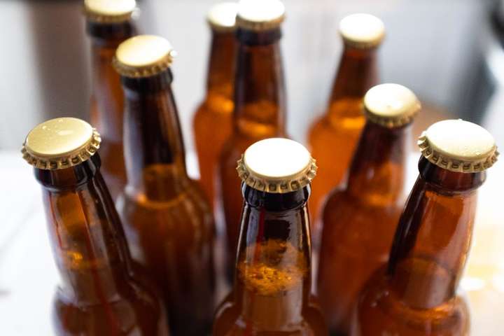 Во Франции из-за пандемии уничтожат 10 миллионов литров пива