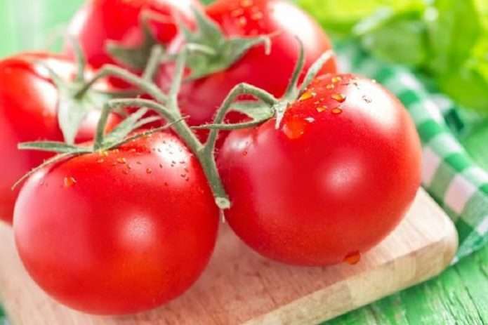 Опасные овощи: кому не следует употреблять помидоры