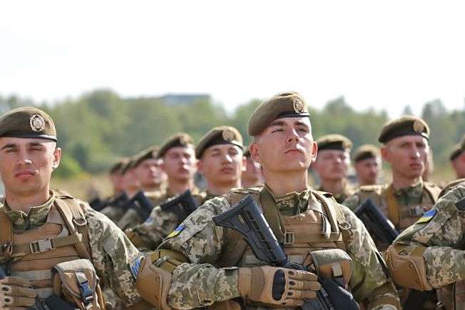 День піхоти: Зеленський надав трьом військовим частинам почесні назви