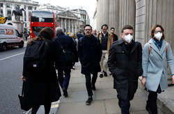 Станом на ранок 7 травня від Covid-19 померло 30 076 британців.