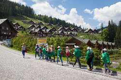 Тендери на закупівлю путівок для оздоровлення дітей не призупиняються