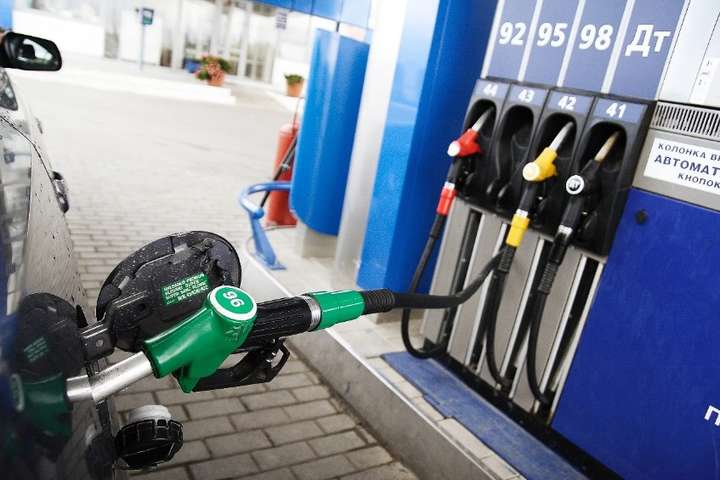 Як в Україні з 2018 року змінилася вартість пального: порівняння цін на АЗС