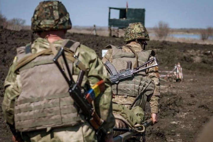 Украинские военные получили ранения на Донбассе