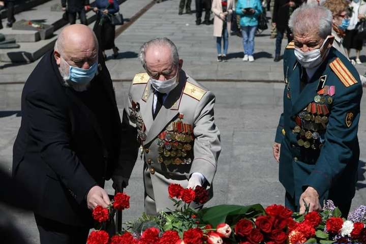 <p>Акція в Парку Слави</p> - Акція у Парку Слави присвячена Дню перемоги відбулася мирно, – поліція