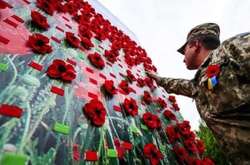 Голова Інституту Нацпам‘яті хоче спитати громадян, чи треба вихідний 9 травня