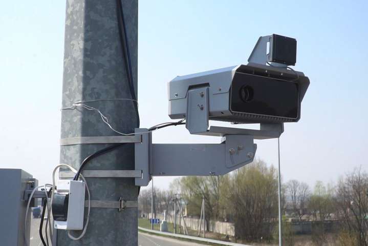 Відеокамери фіксуватимуть порушення на дорогах - Після карантину водіям почнуть приходити нові штрафи: що саме вважатиметься порушенням ПДР