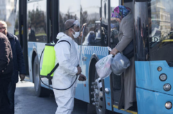 Нью-Йорк розробив чіткі критерії виходу з карантину, в Україні частина з них не виконана