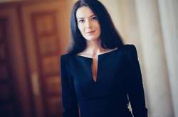 ЗМІ: у Києві обікрали автомобіль народної депутатки