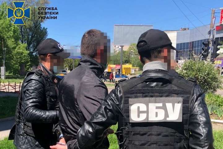 На Кіровоградщині СБУ підозрює працівника Фонду держмайна в отриманні хабара за використання бомбосховища