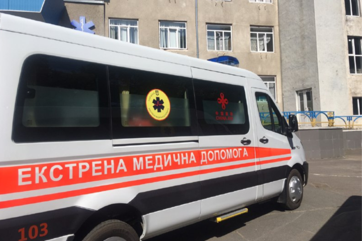 У Чернівцях екстрена медична допомога отримала 19 млн грн від Національної служби здоров'я 