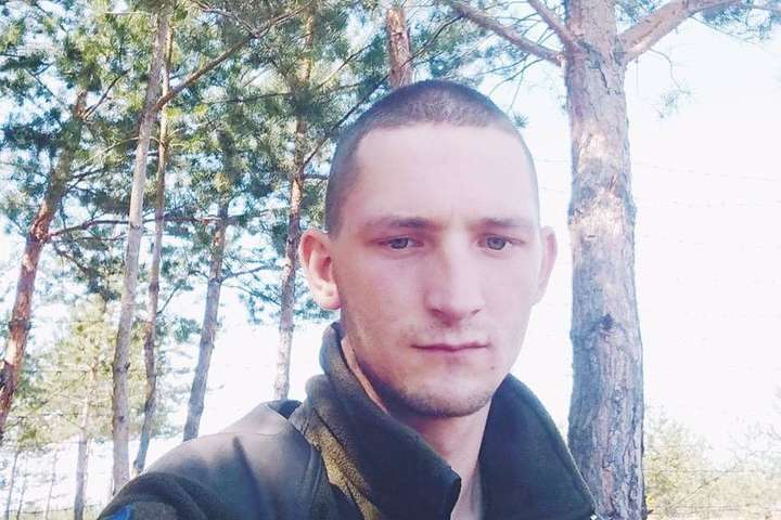 Від кулі снайпера загинув 24-річний боєць з Вінничини Олександр Карпика
