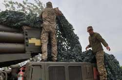 Артилеристи відпрацювали тактику оборонного бою за морське узбережжя (фото)