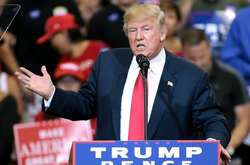 Суд зобов'язав адміністрацію Дональда Трампа надати електронні листи щодо України