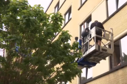  У такий спосіб відвідування люди дотримуються дистанції 