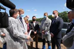  Очільник Полтавської облдержадміністрації відвідав Кременчуцьку птахофабрику у селі Потоки 