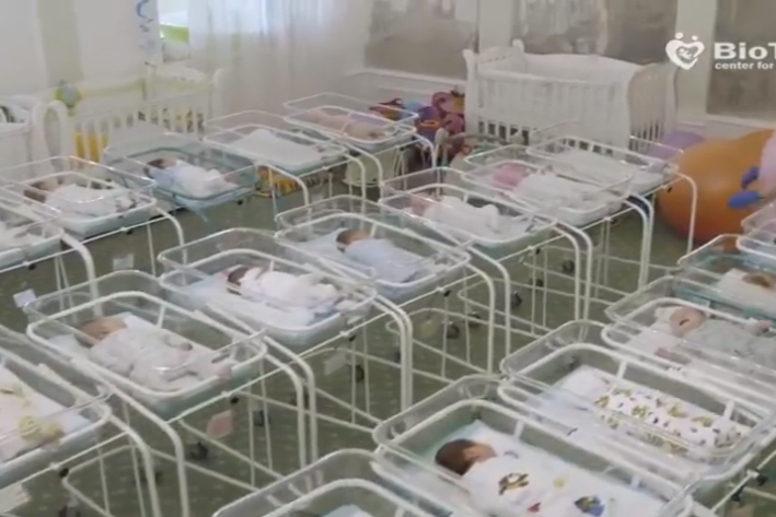Почему украинские чиновники хотят запретить суррогатное материнство