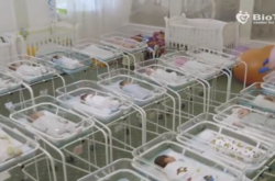 Почему украинские чиновники хотят запретить суррогатное материнство