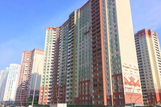 Два житлові комплекси у Києві можуть залишитися без світла через величезні борги