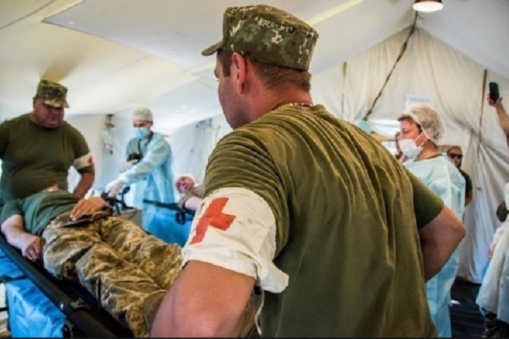 Двох військових поранено внаслідок обстрілу в зоні ООС у п'ятницю (мапа боїв)