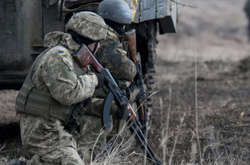  Українські військові відкрили прицільний вогонь у відповідь по опорних пунктах противника 