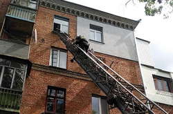У Харкові евакуювали людей через пожежу у багатоповерховому будинку