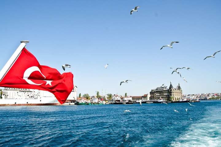 У Туреччині розповіли, коли чекають на перших іноземних туристів