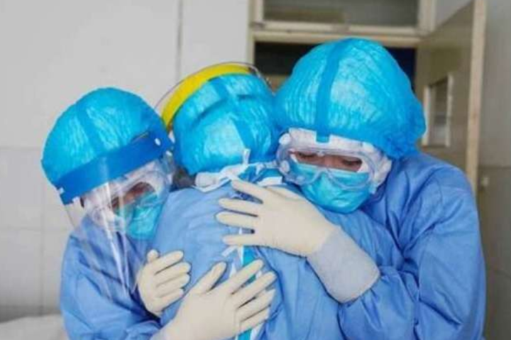 Головний лікар Дніпропетровської обласної лікарні розказав, як рятують тяжких пацієнтів з Сovid-19