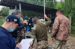 Військовослужбовці київської частини привласнили пального на понад 10 млн грн (фото)