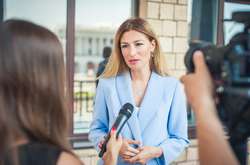 Першою заступницею глави МЗС стане кримськотатарська активістка 